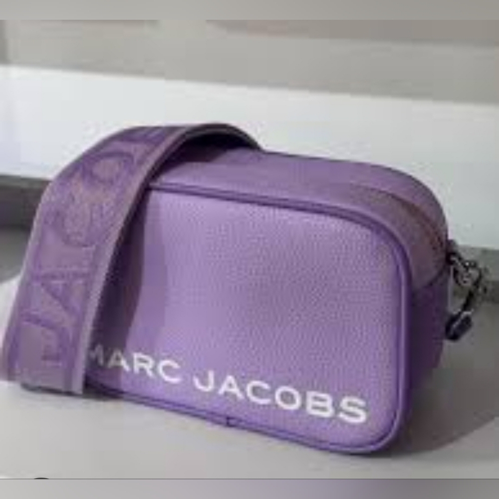 NWT Marc Jacobs "Wisteria" crossbody camera bag. - Picture 1 of 12